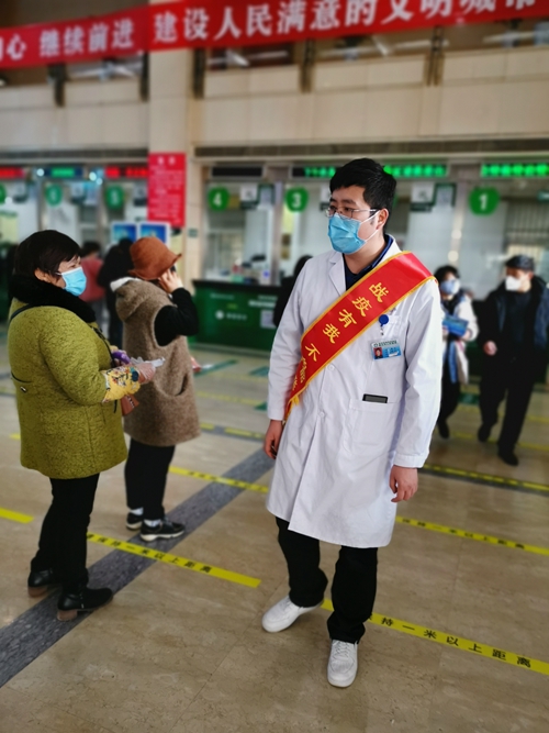 院办戴卫_副本.jpg 院办戴卫_副本.jpg